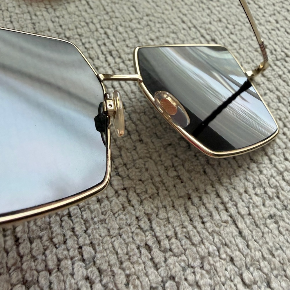 Burberry Women's Sunglasses in Black and Gold - Picture 8 of 9